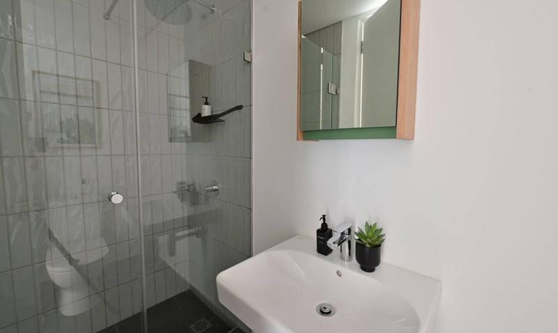 1 Bedroom Property for Sale in Sea Point Western Cape